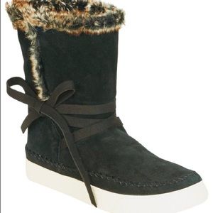 TOMS VISTA FOREST WATERPROOF SUEDE FAUX FUR